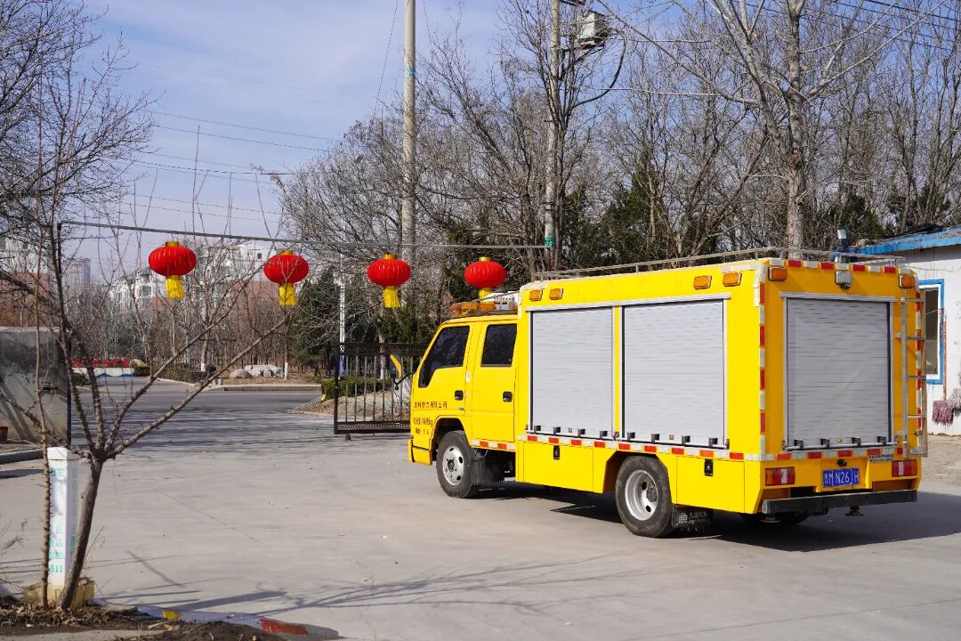 抢修车.JPG